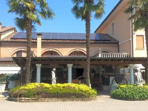 Hotel Pizzeria Ristorante "Al Leone"