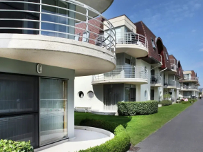 Sunny Bredene Stay by Sea