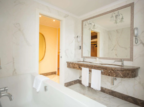 Bristol Palace Hotel