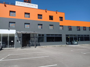Hi Apartments Santander 3000