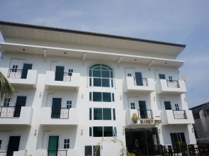 Maesot Siri Hotel