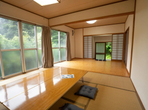 Guest house for rent IKI HOUSE SAIDOFURE Iki House