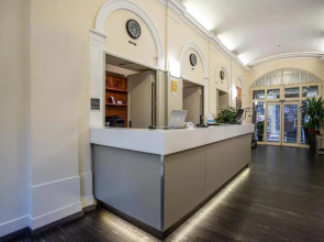 Hotel Urbani