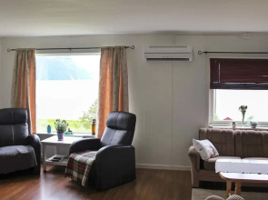 10 Person Holiday Home in Lyngseidet
