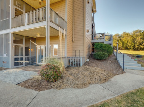 Dog-friendly Condo on Smith Mountain Lake