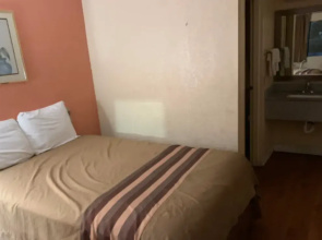 Americas Best Value Inn Tucker