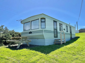 Caravan at Cartref