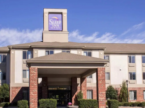 Sleep Inn & Suites