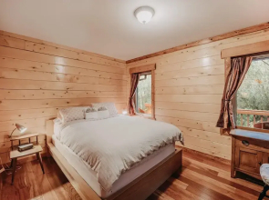 21GS - Log Cabin - Pets Ok - Sleeps 6