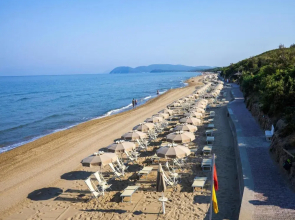 Bungalow in San Vincenzo With Shared Pool
