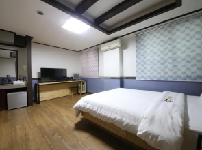 Theme Motel