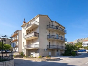 Coastal Comfort Apartment
