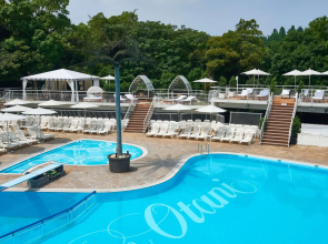 Hotel New Otani Tokyo, The Main