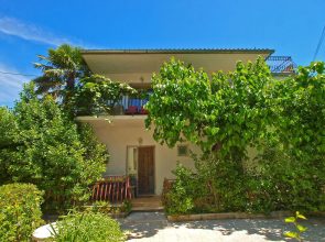 Apartment 820