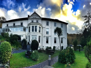 The Royal Victoria Hotel