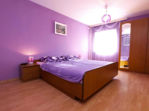 Apartment with pool 1038