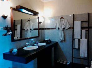 Bali Paradise Hotel Boutique Resort
