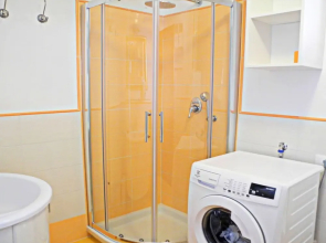 Spacious Holiday Home in Lucca With Swimming Pool