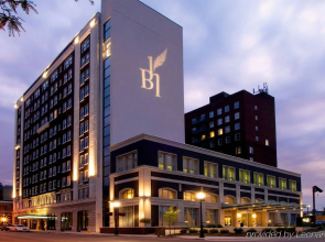 Hotel Blackhawk, Autograph Collection