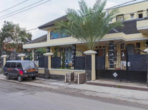 The Arsy Syariah Guest House