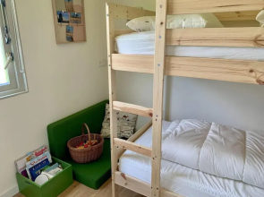 Bungalow for 4 Persons With South-facing Terrace