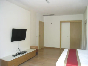 Modern and Cozy 1BR-APT by PIPS