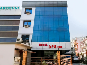 OYO 78543 Collection O Hotel Dps Inn