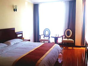 Huayu Xintian Business Hotel