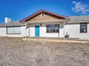 Charming Farmington Home ~ 16 Mi to Aztec Ruins!