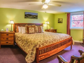 Blue Moon House ~ Just Five Blocks From Osf!