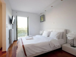Voula, Modern, Minimal and Stylish Apartment