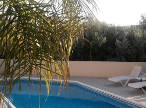 Kalamonas Holiday Villas