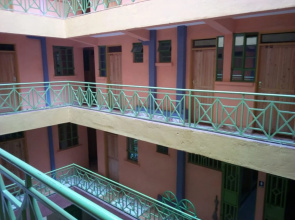 Bongo Restaurant & Hotel