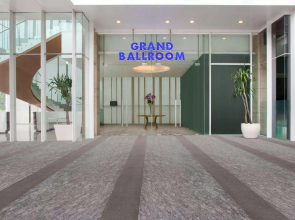 JS Luwansa Hotel and Convention Center