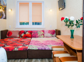 Апартаменты Студия на улице Демонстрации 8