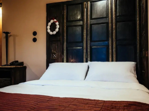 Aphroditi Pension