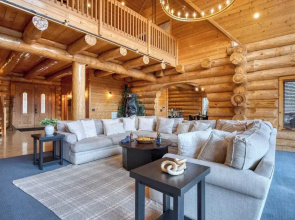 Luxury Cabin w Panoramic Views Firepit Game Room Pinnacle Chalet