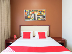 Отель Crystal Plaza