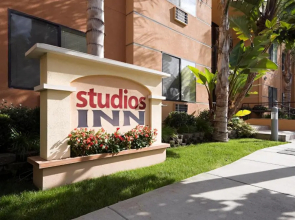 Studios Inn