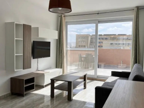 F6-2 Room 2 single beds shared bathroom in shared Flat