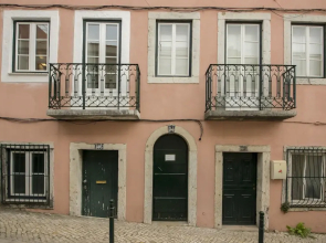 Designer Apartment in one of Lisbon's Trendiest Quarters