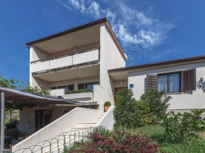 Amazing Apartment in Medulin With 4 Bedrooms, Wifi and Outdoor Swimming Pool