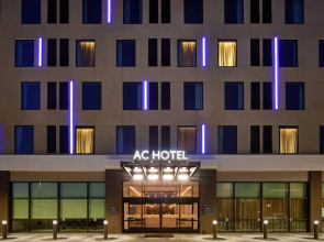 AC Hotel by Marriott Columbus Downtown