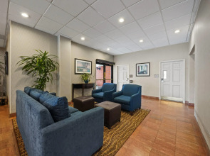 Comfort Inn by the Bay