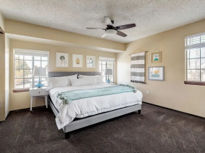 Updated Home Near DIA