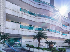 Apartamento 2 Dormitórios No Centro De Bombinhas Com 1 Suite, A 120 Metros Do Ma