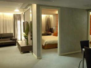 Cosmo Hotel Hong Kong