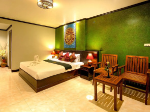 Tanawan Phuket Hotel