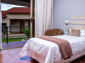 Rose Villa Lodge