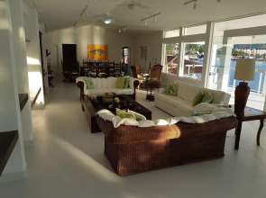 RIO Angra dos Reis com Praia particular